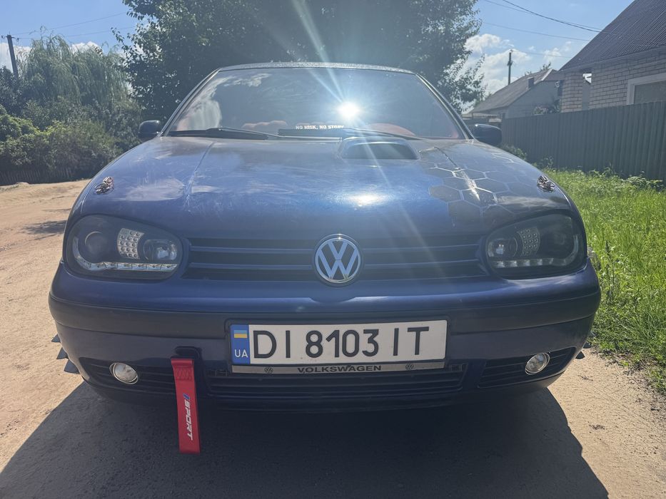 Volkswagen Golf, 2004