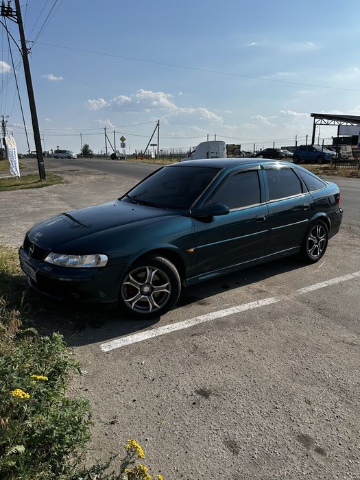 Opel Vectra 1999 — 1