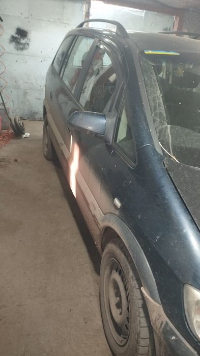 Opel Zafira, 2001