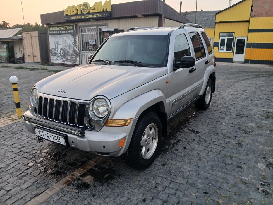 Jeep Cherokee, 2003