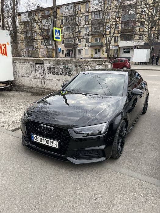 Audi A4 2017 — 1