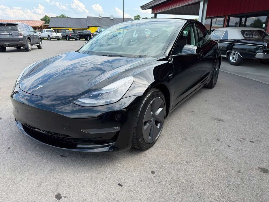 Tesla Model 3, 2021
