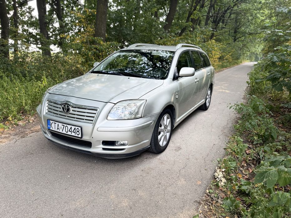Toyota Avensis, 2004