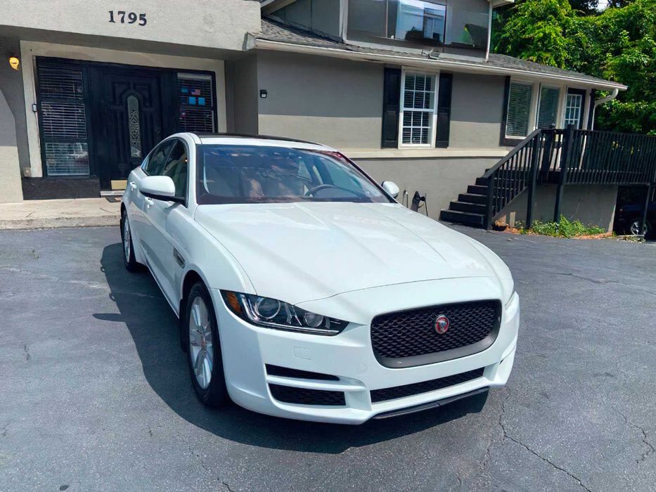 Jaguar XE, 2018