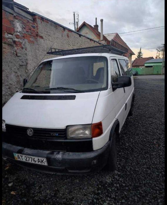 Volkswagen Transporter 2000 — 1
