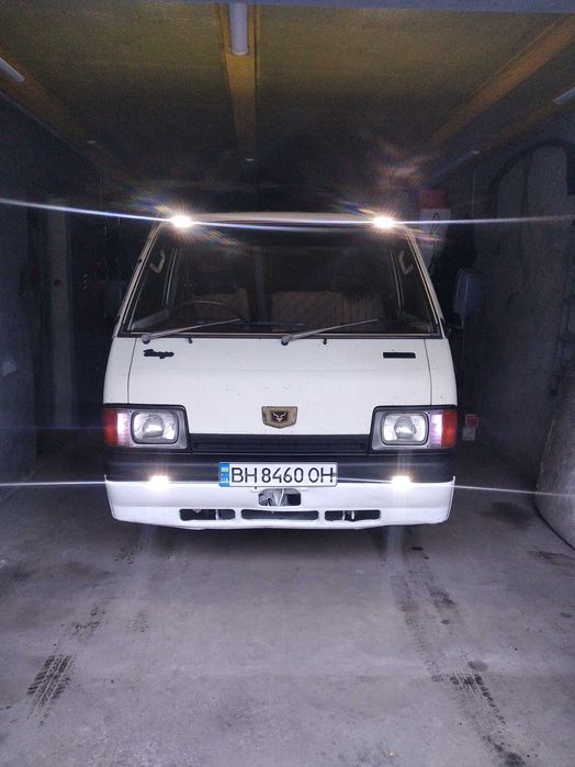 Mazda Bongo, 1987