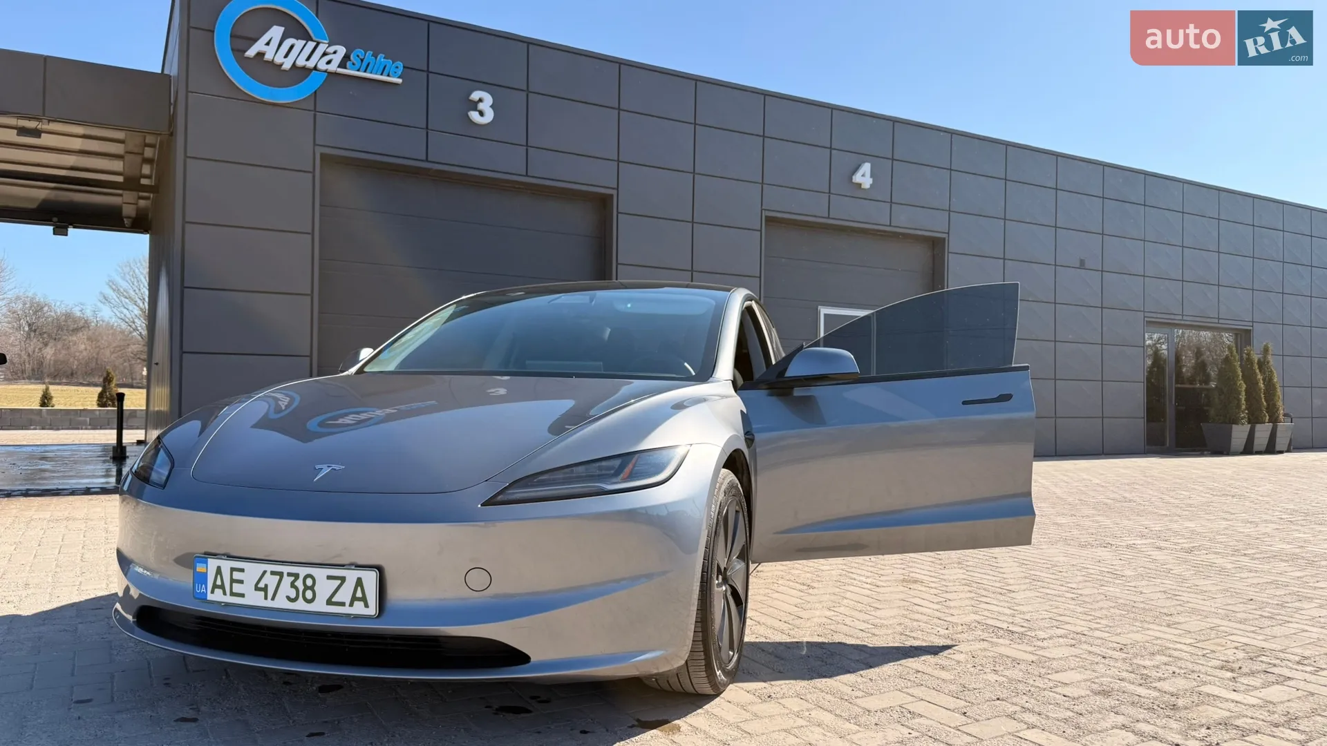 Tesla Model 3, 2024