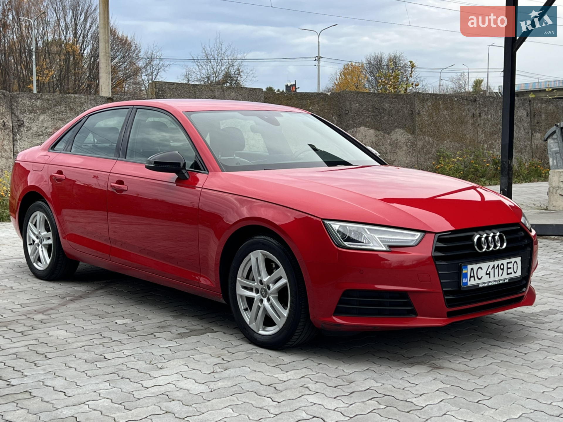 Audi A4 2018 — 1