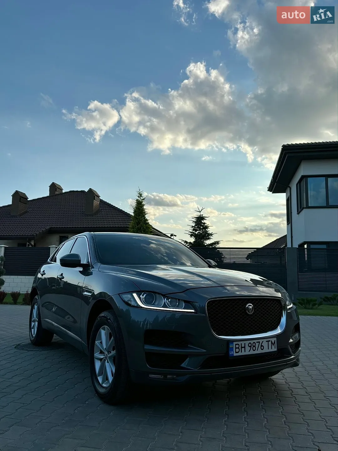 Jaguar F-Pace 2016 — 1